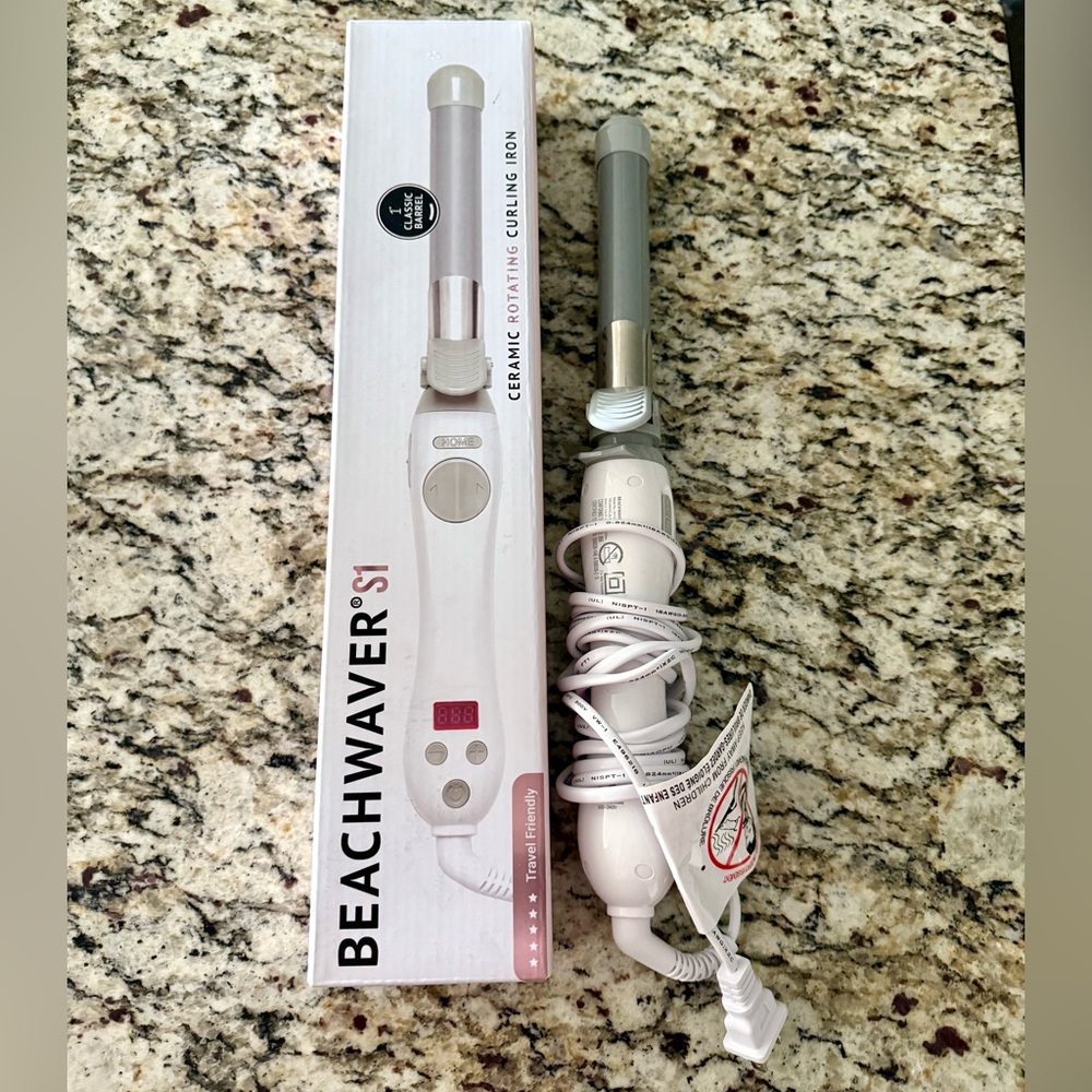 LIKE NEW Beachwaver Co. S1 Rotating Curling Iron